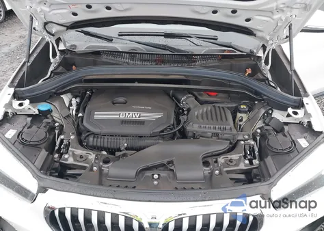 2020 BMW X1 xDrive28I из США, поврежденный, VIN WBXJG9C08L5P67900